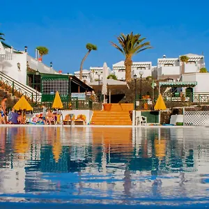 apartamentos-san-marcial-puerto-del-carmen-lanzarote.puertodelcarmen-hotels.org/